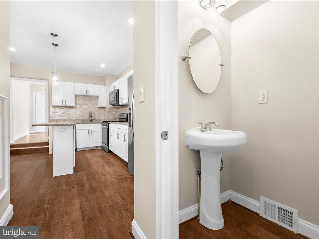 911 N Bradford Street. Baltimore, MD 21205