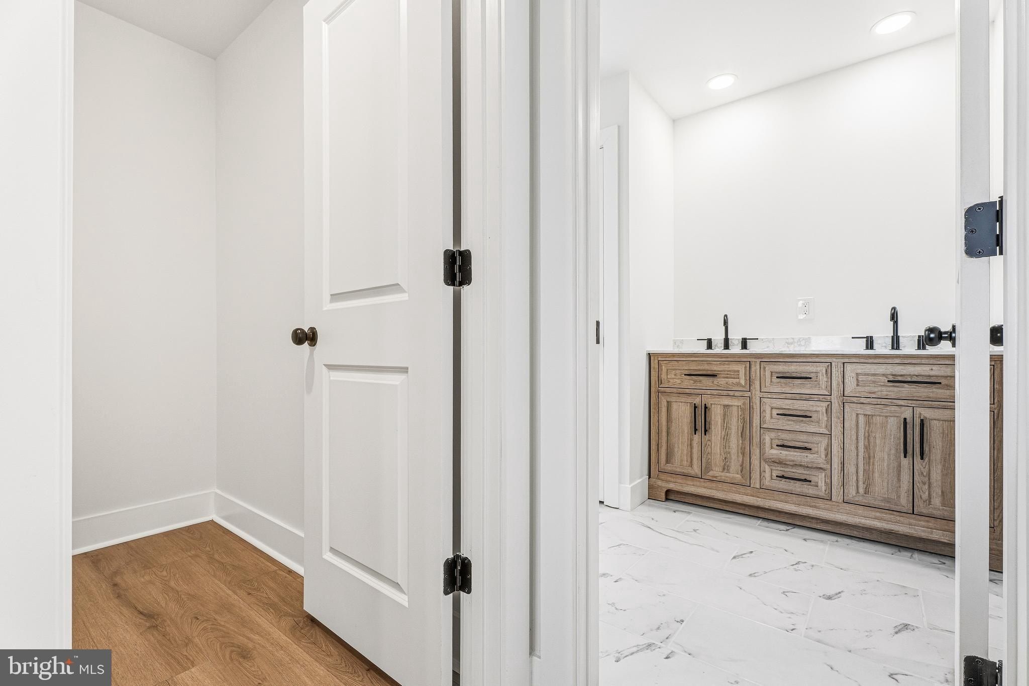 206 Winters Lane. Catonsville, MD 21228