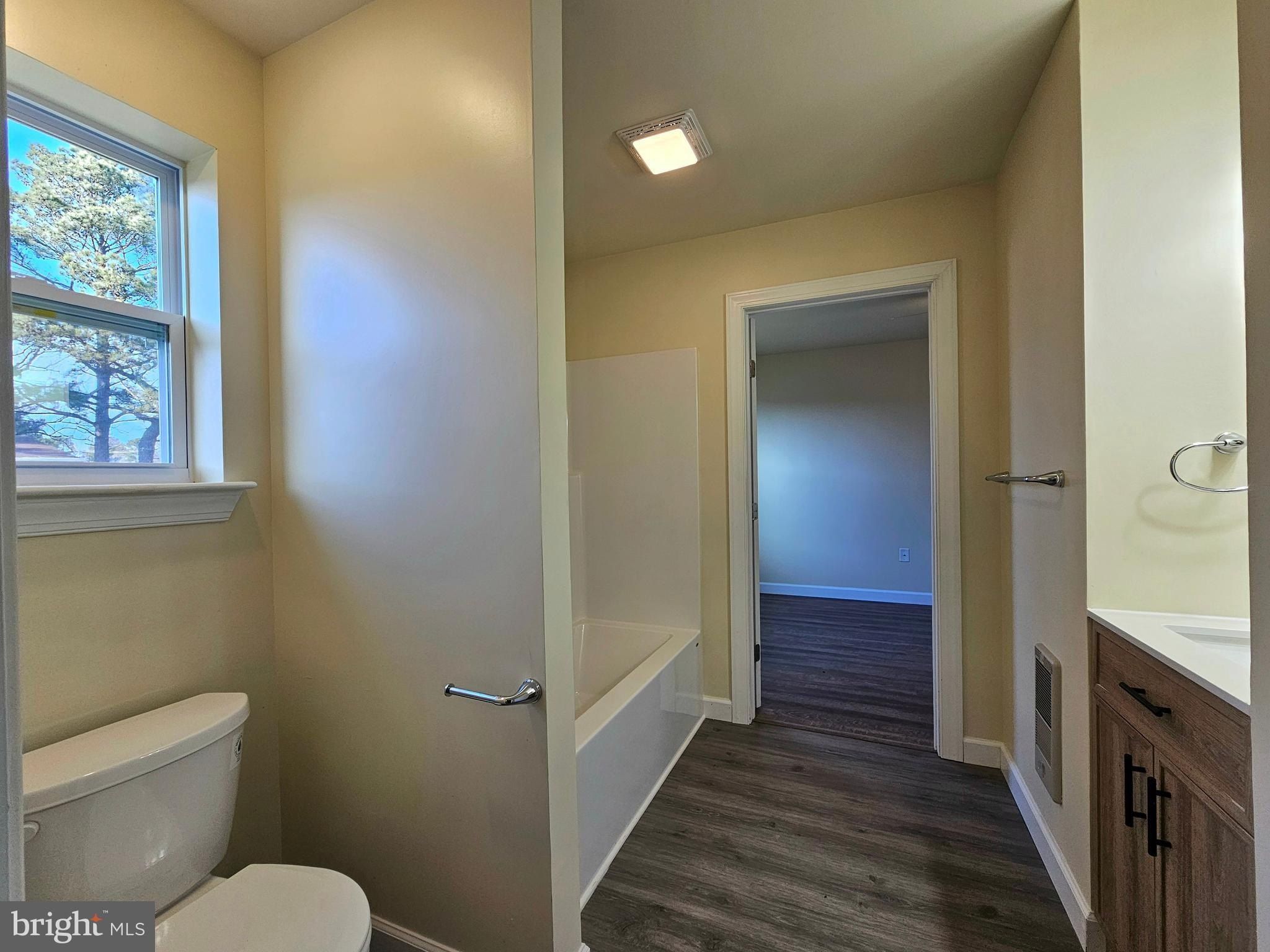 26404 Franklin Lane. Crisfield, MD 21817