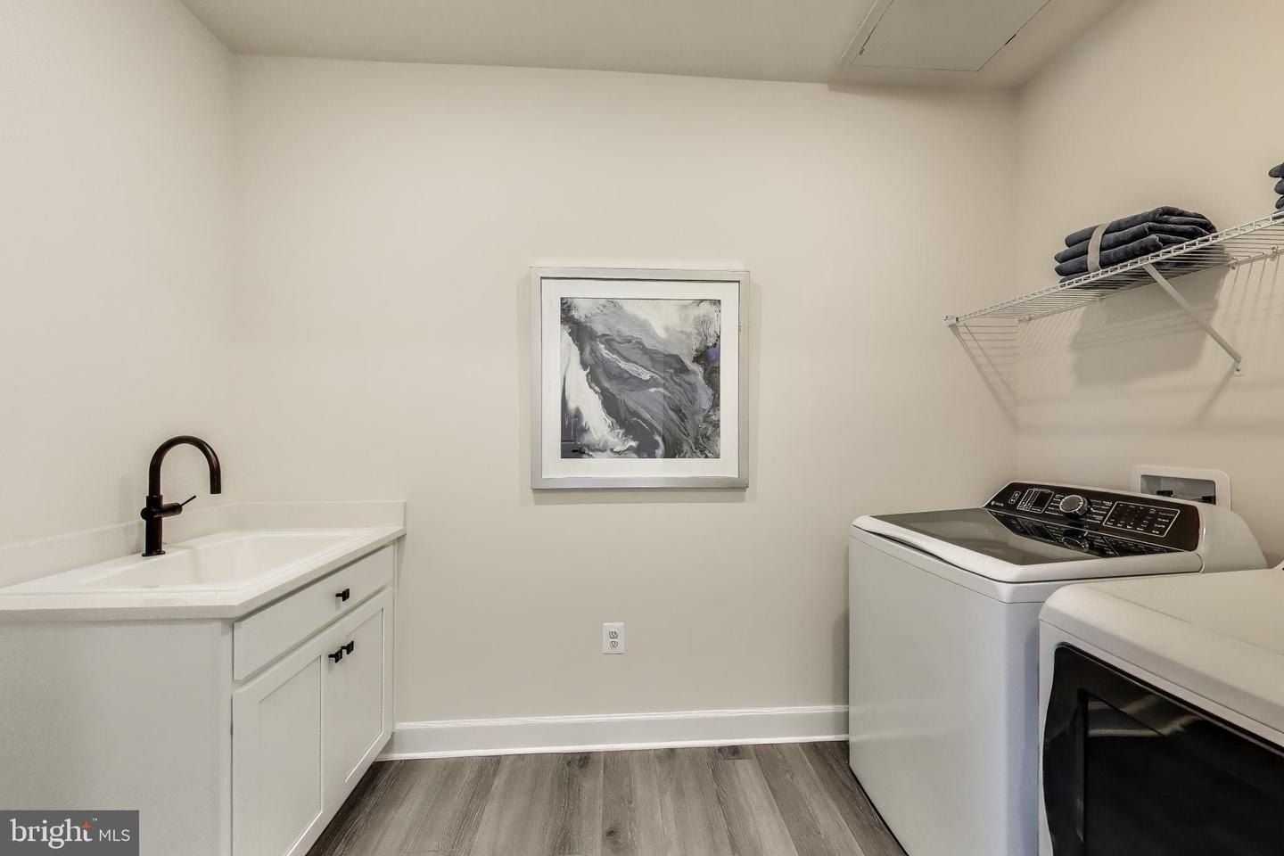 141 Collington Pl. Laurel, MD 20708