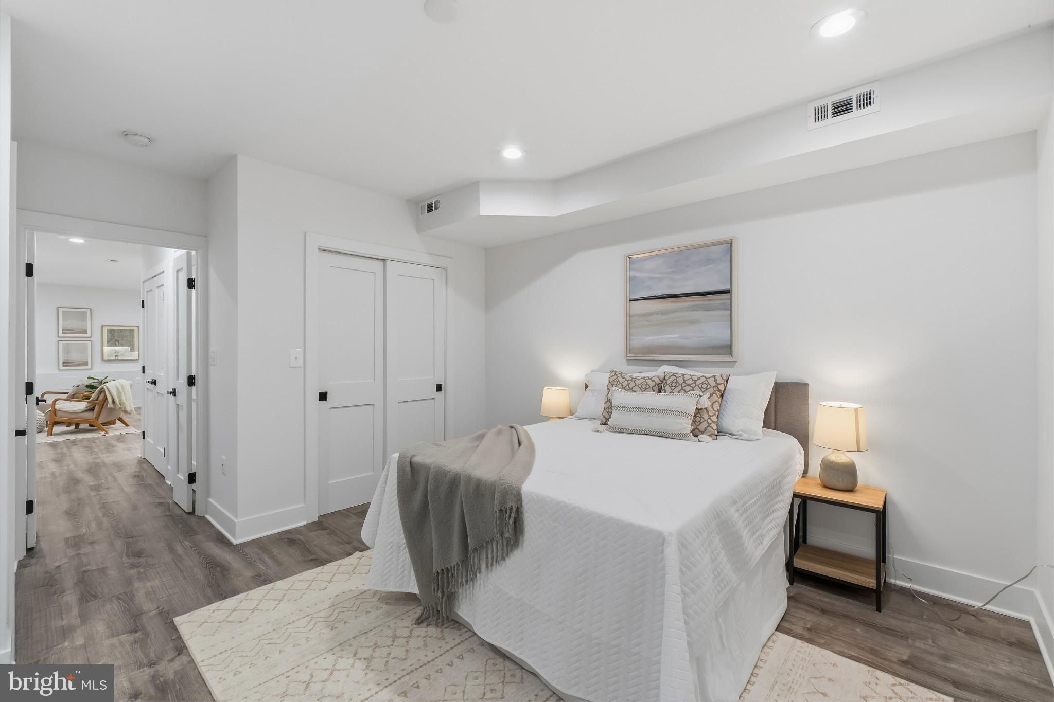 3921 Roland Avenue. Baltimore, MD 21211