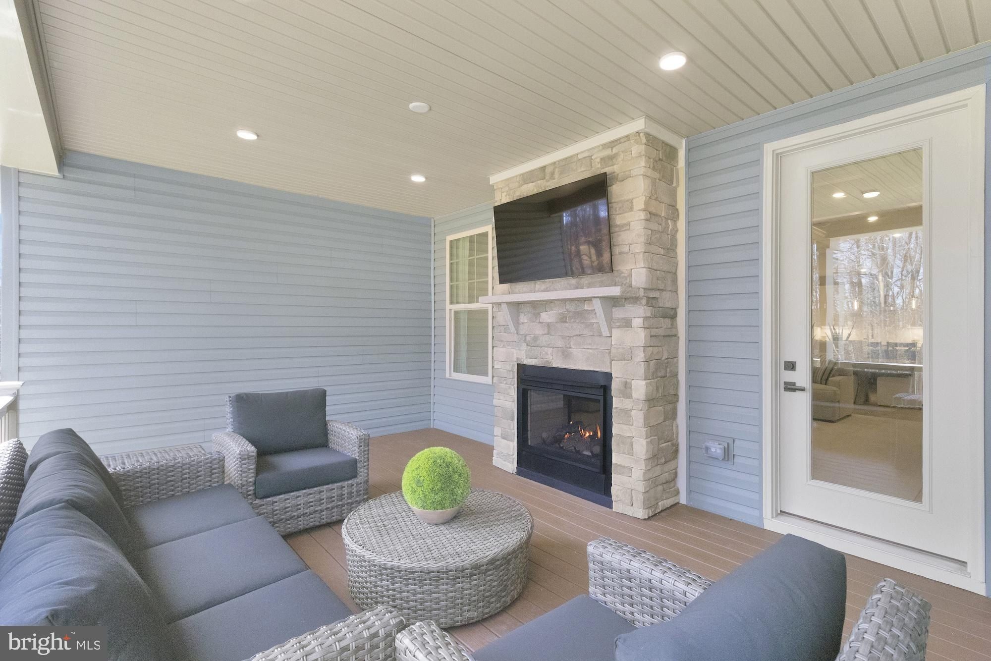 Nicolar Drive. Fulton, MD 20759