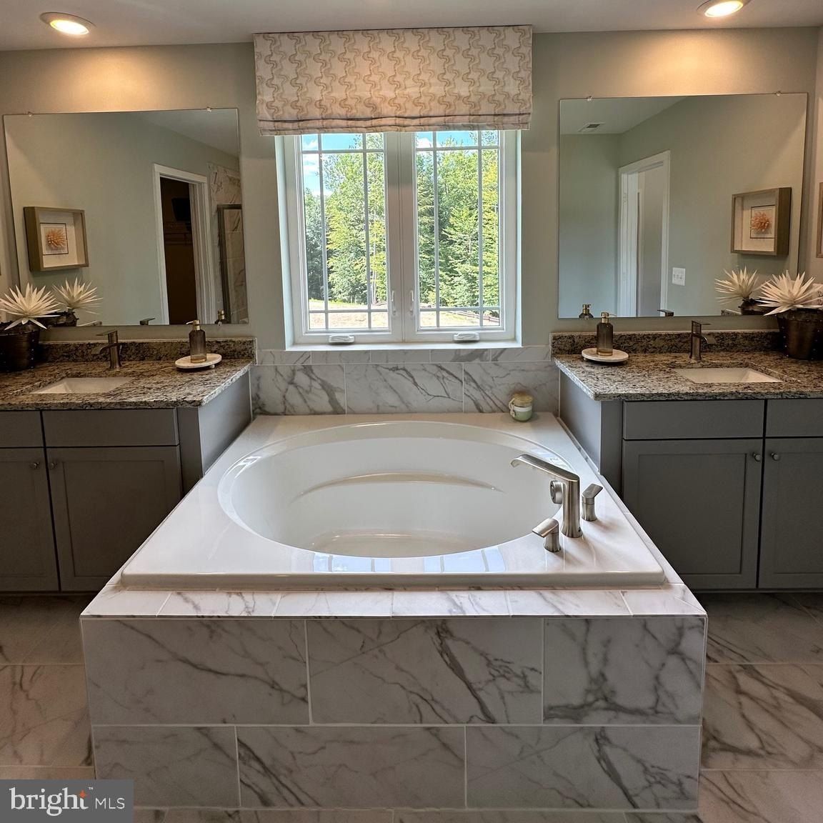 5404 Newport Circle. White Plains, MD 20695