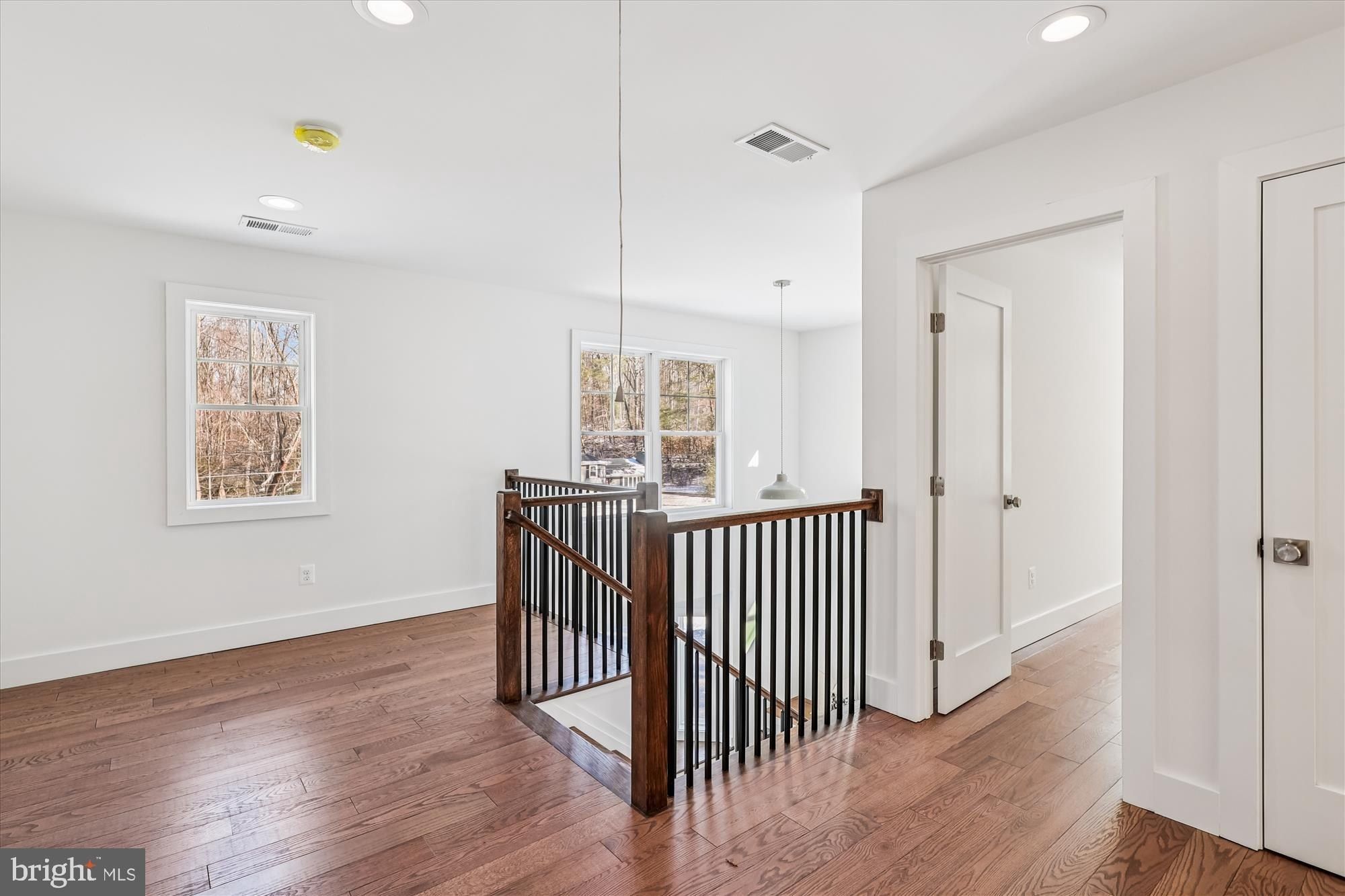 986 Waterbury Heights Drive. Crownsville, MD 21032