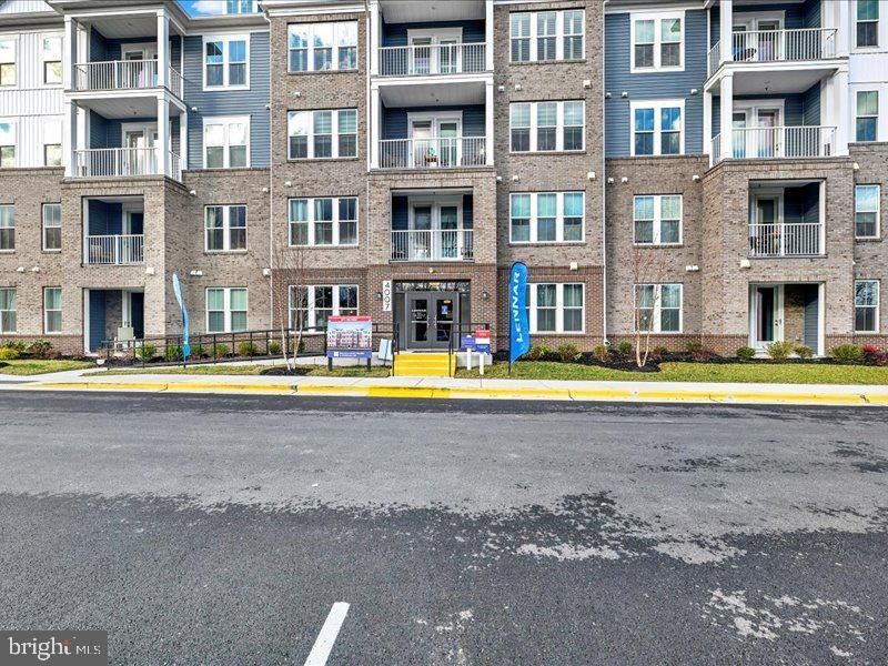 4003 Seaside Alder Road. Bowie, MD 20720