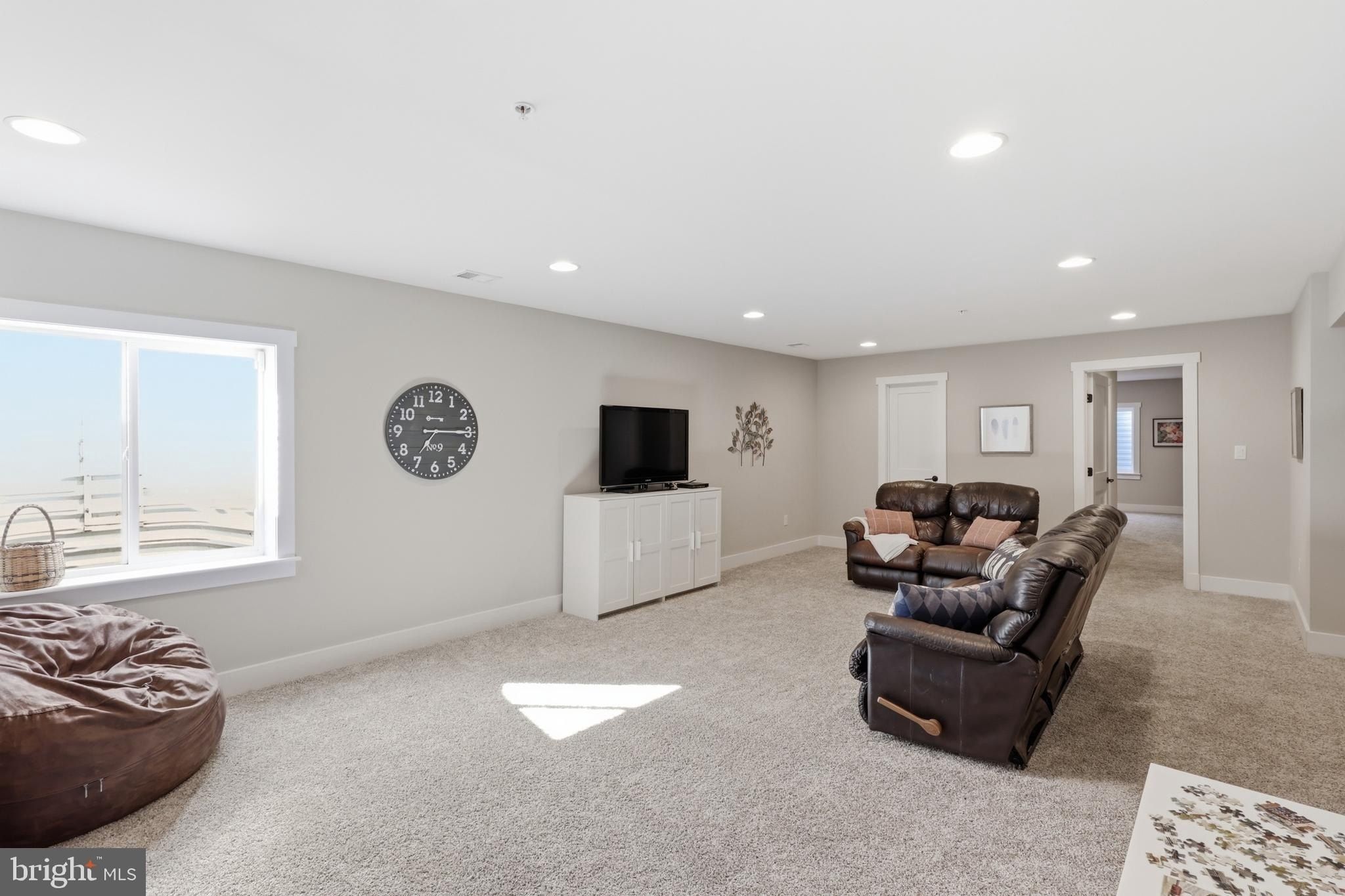 9206 Fernwood Road. Bethesda, MD 20817