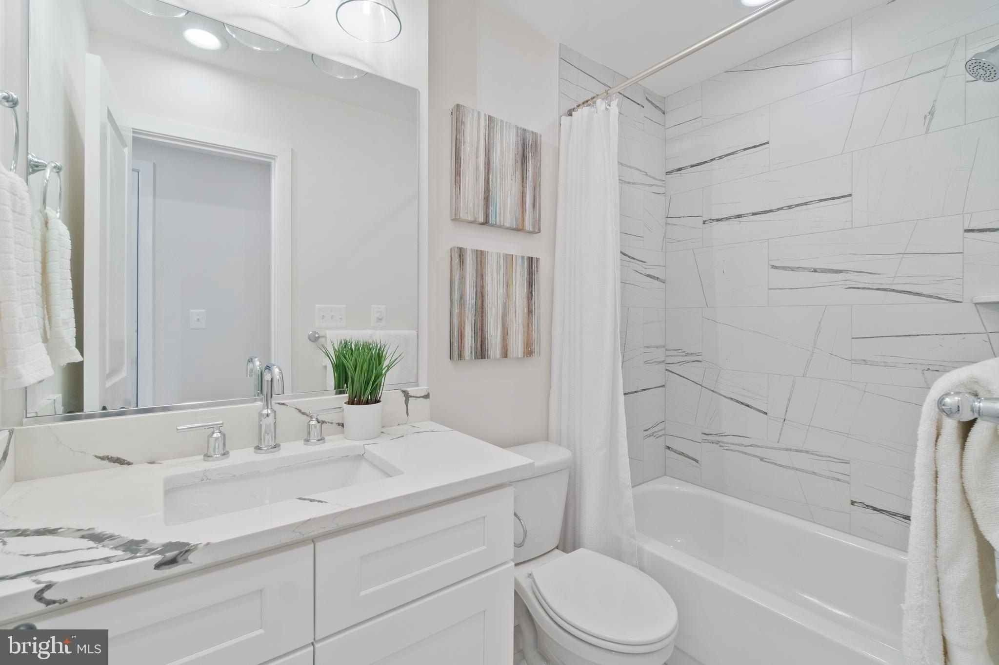 22 S Castle Street. Baltimore, MD 21231