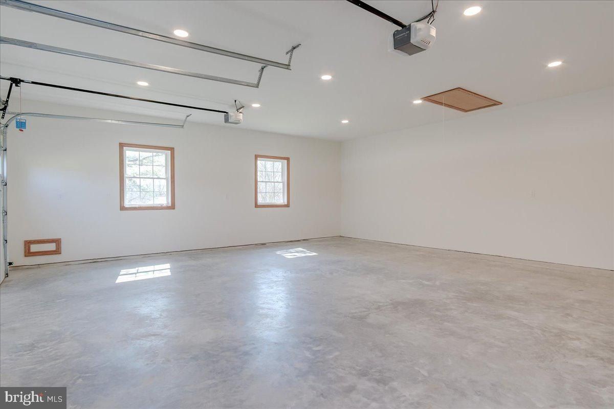 21611 Leitersburg Smithsburg Road. Hagerstown, MD 21742