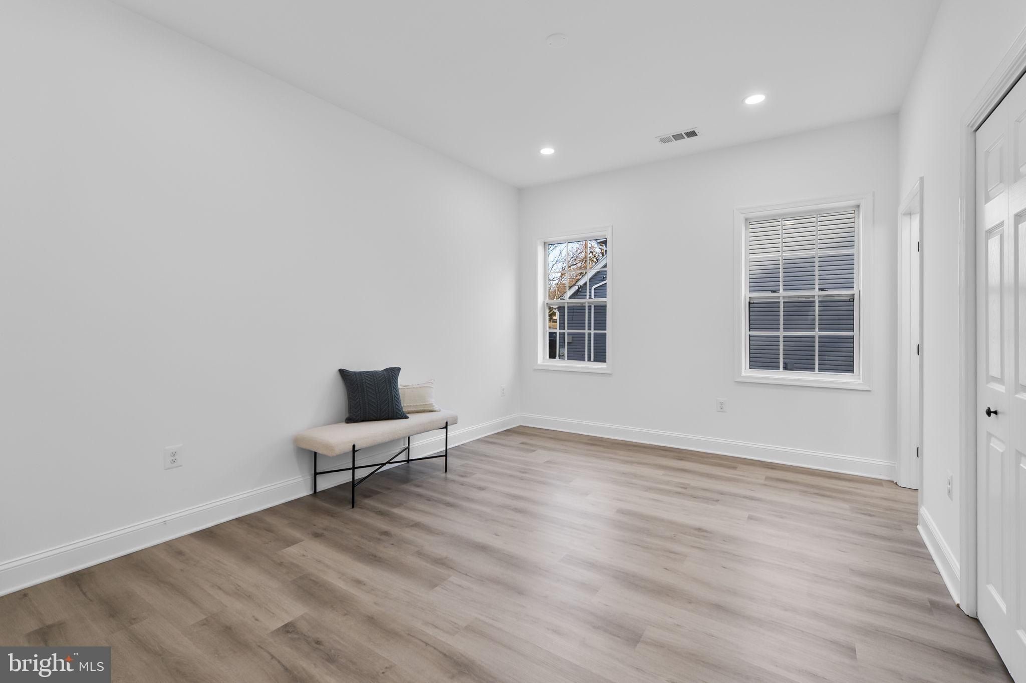 434 Gaither Street. Gaithersburg, MD 20877
