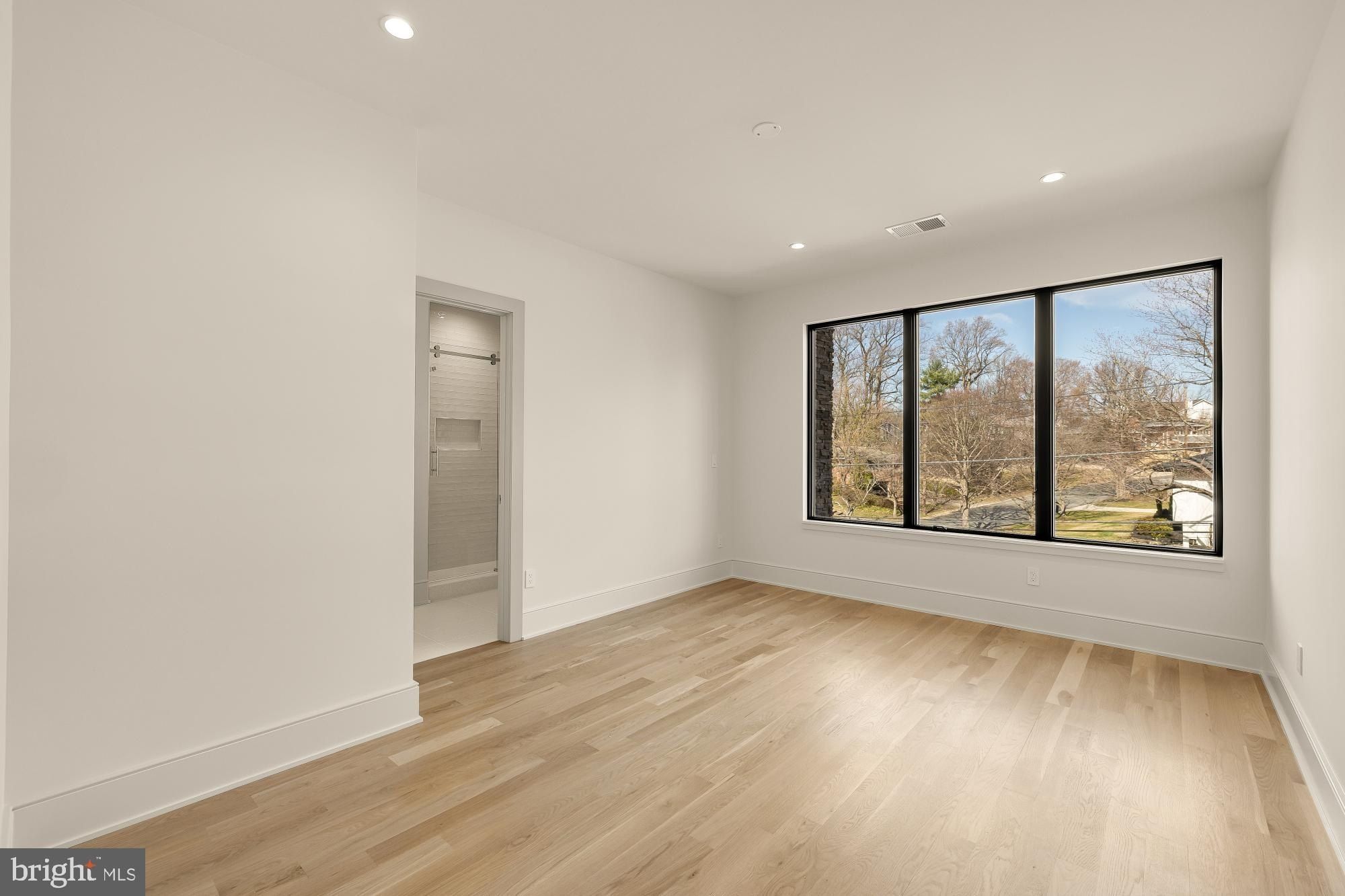 5828 Tanglewood Drive. Bethesda, MD 20817