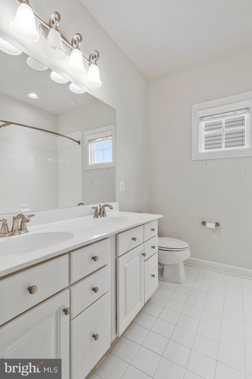 22437 Heron Terrace. Clarksburg, MD 20871