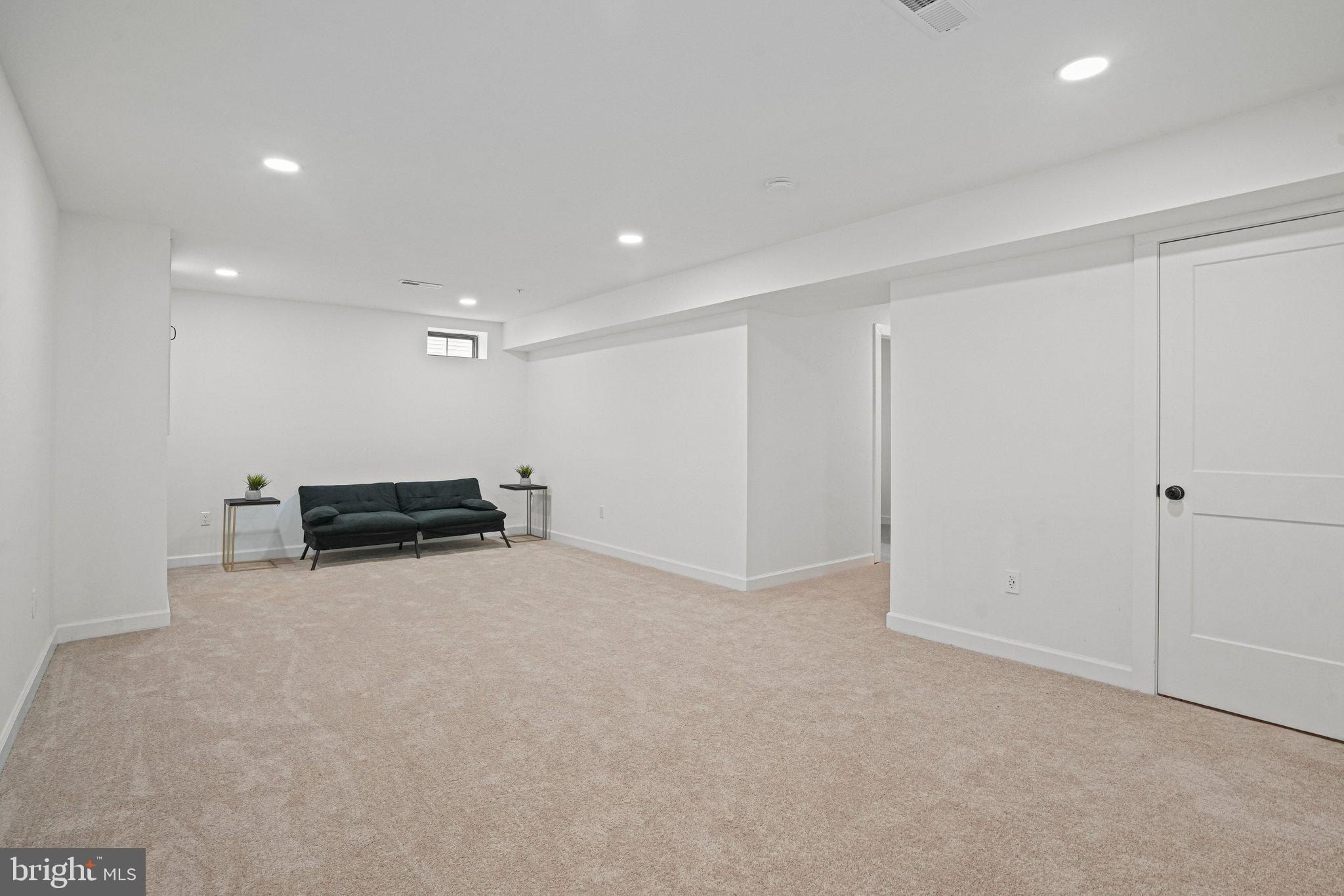 2106 Shadyside Avenue. Suitland, MD 20746