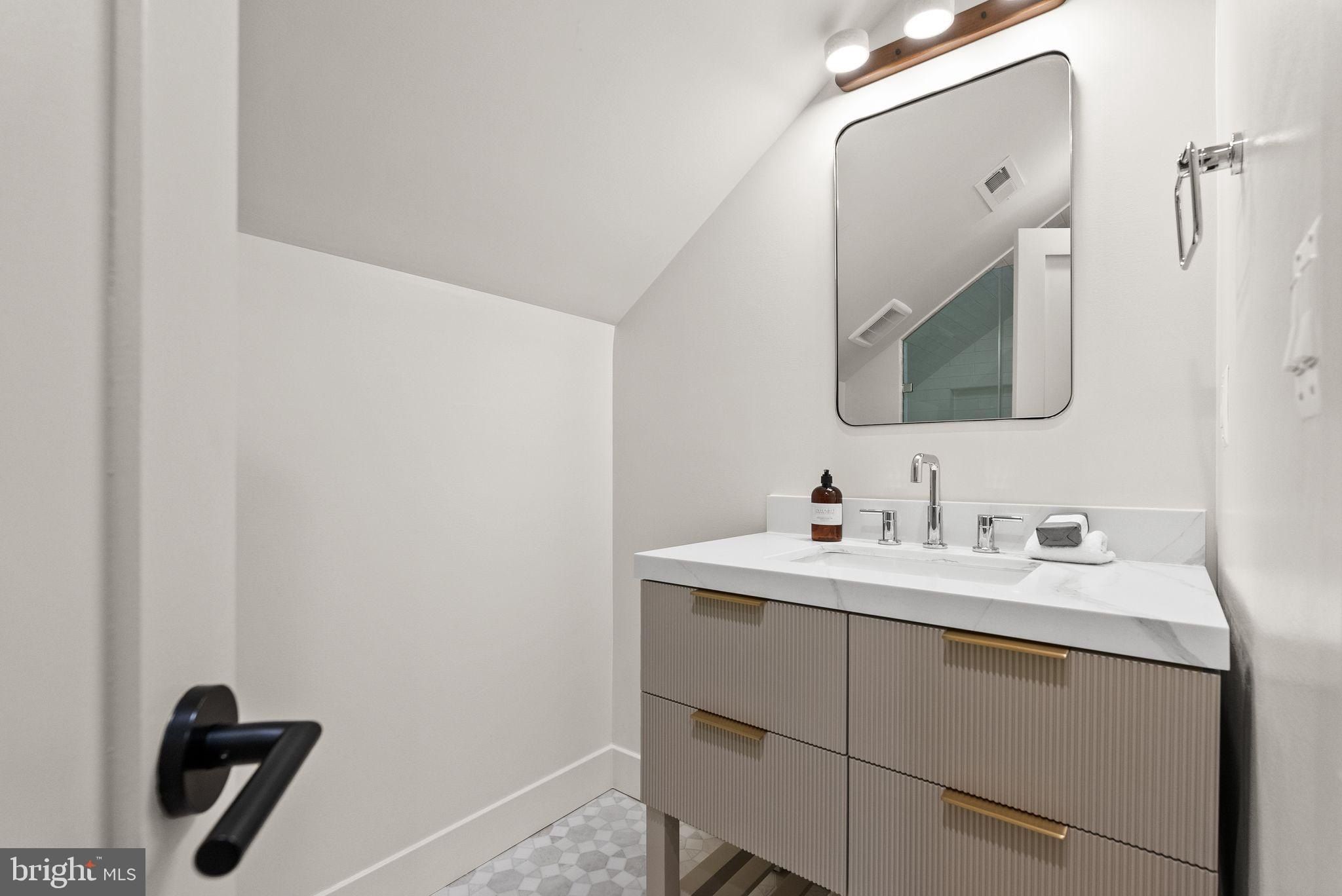 7800 Marion Lane. Bethesda, MD 20814