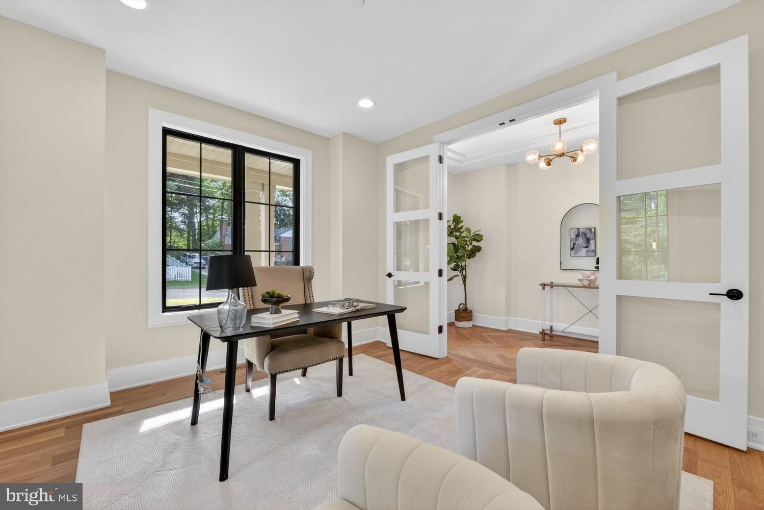7601 Maryknoll Avenue. Bethesda, MD 20817