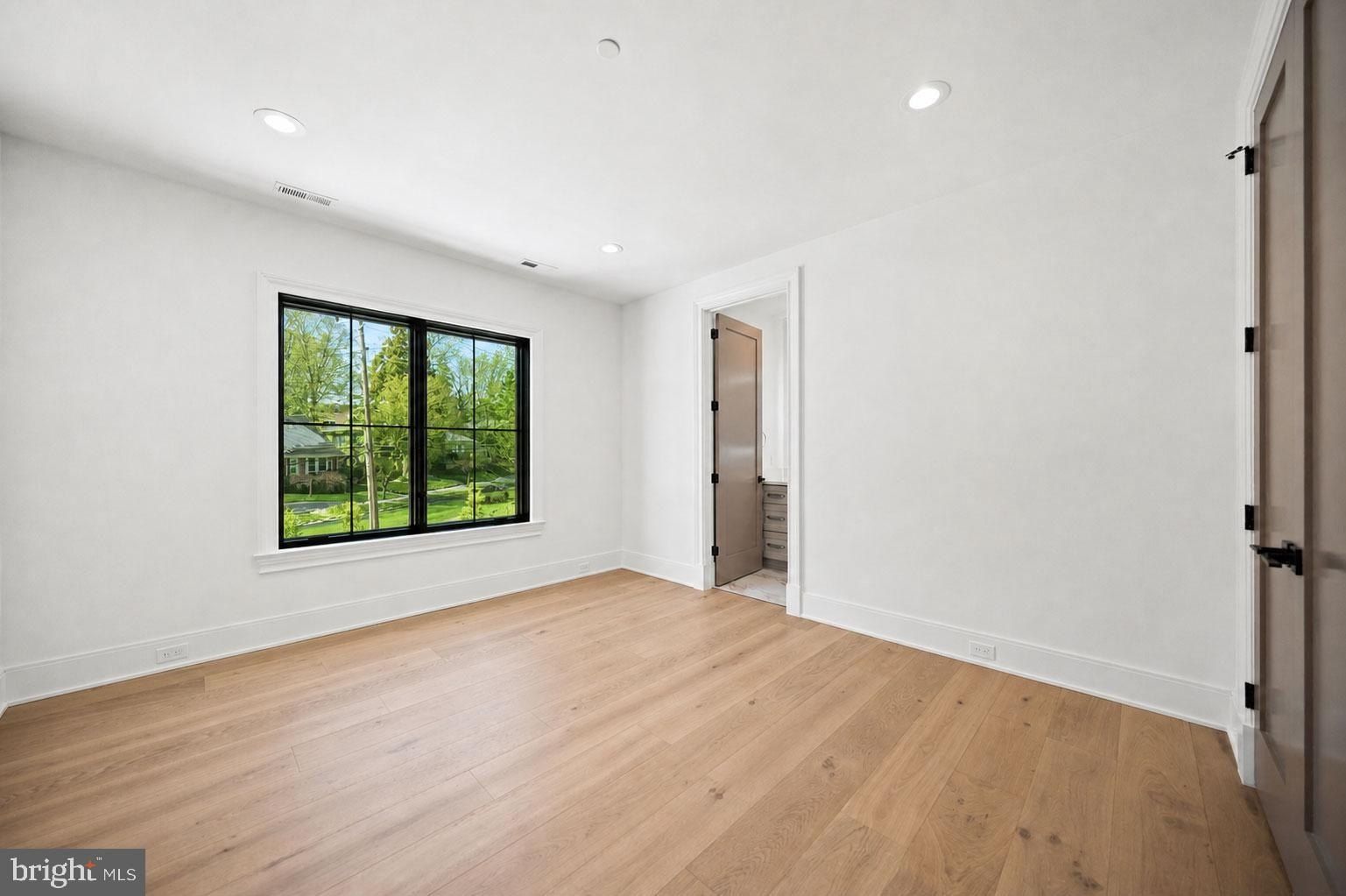 6116 Eastview Street. Bethesda, MD 20817