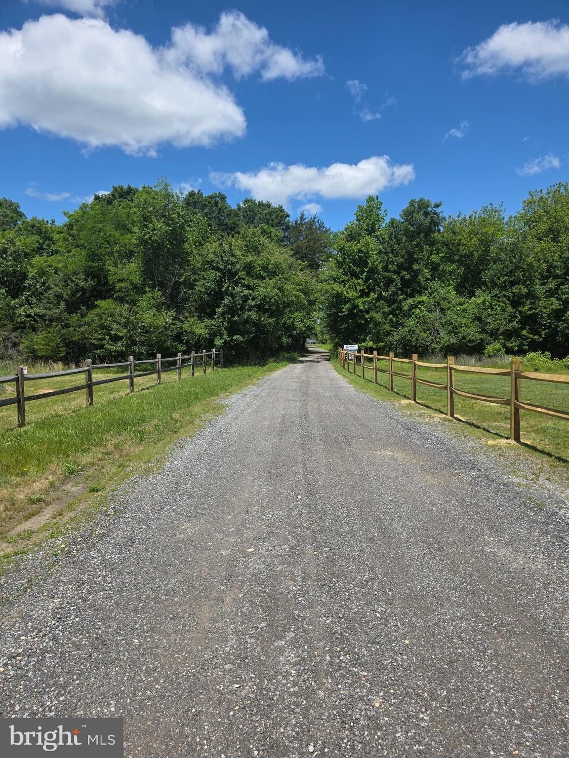 01 Jermaine Place. Waldorf, MD 20603