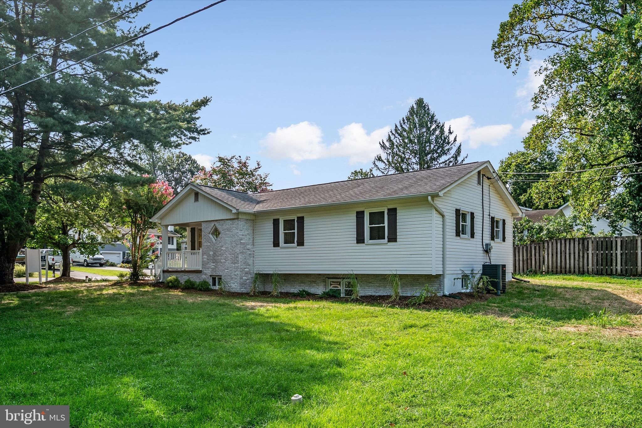 520 Harbor Drive. Annapolis, MD 21403