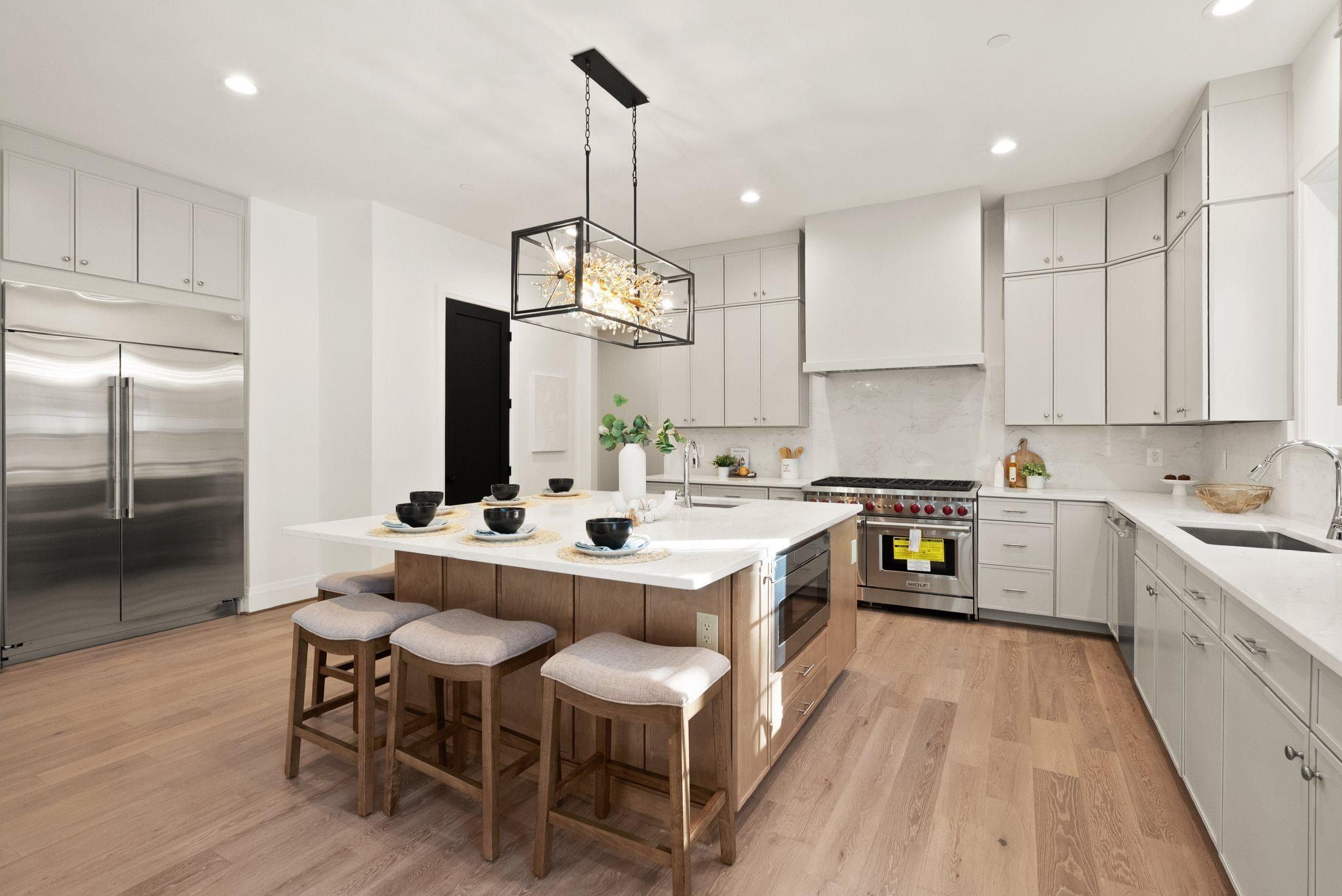 9205 Rosehill Drive. Bethesda, MD 20817