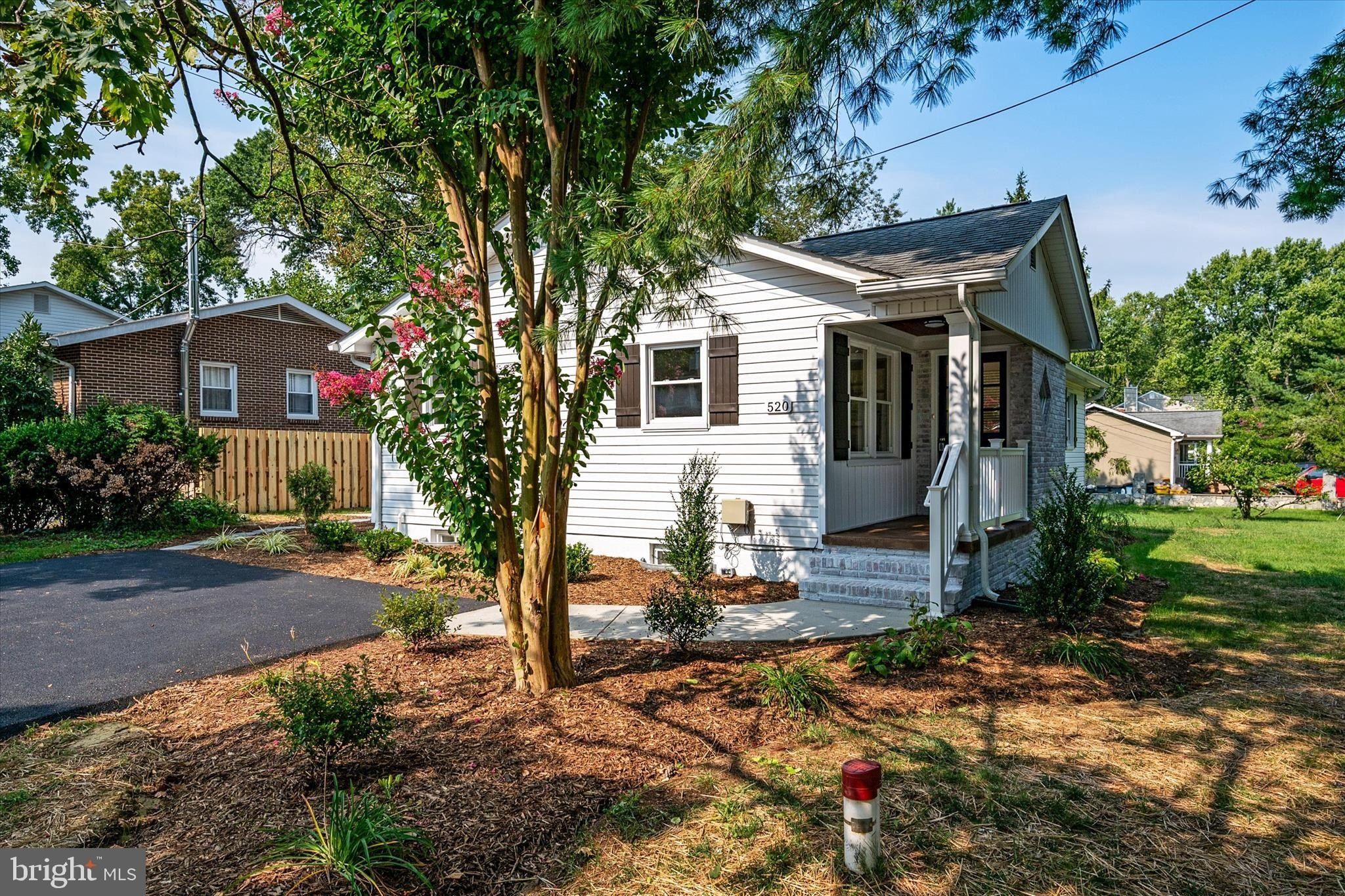 520 Harbor Drive. Annapolis, MD 21403