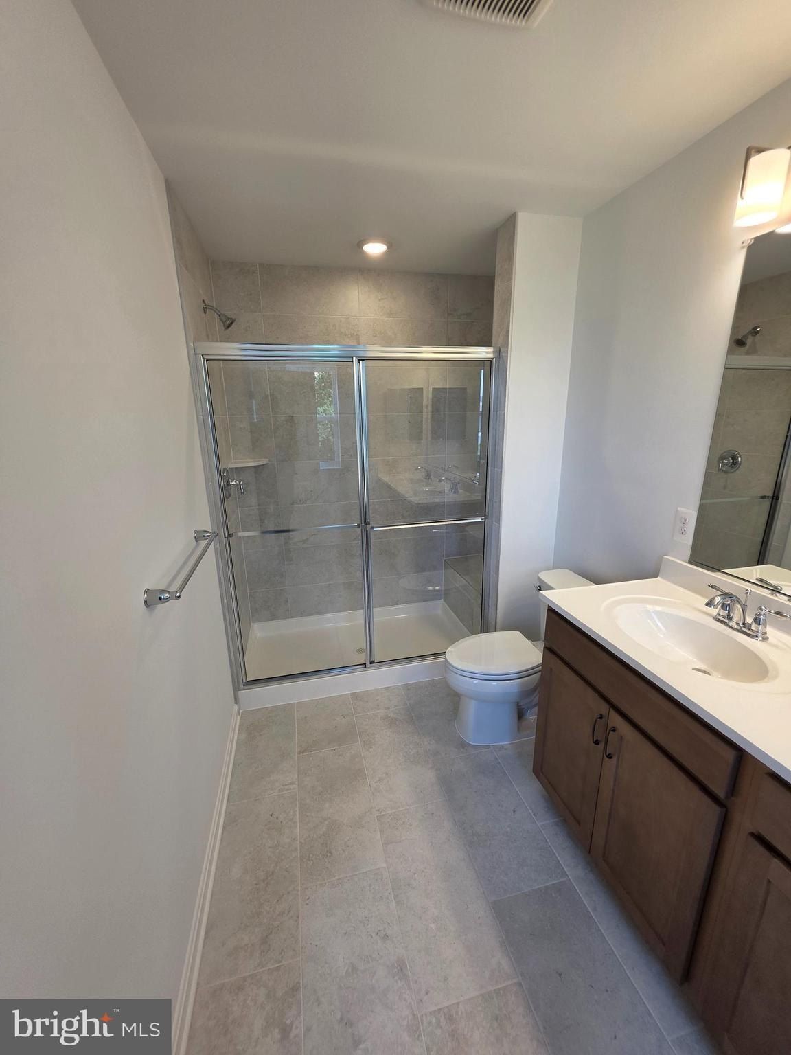 338 Aqua Square. Edgewood, MD 21040