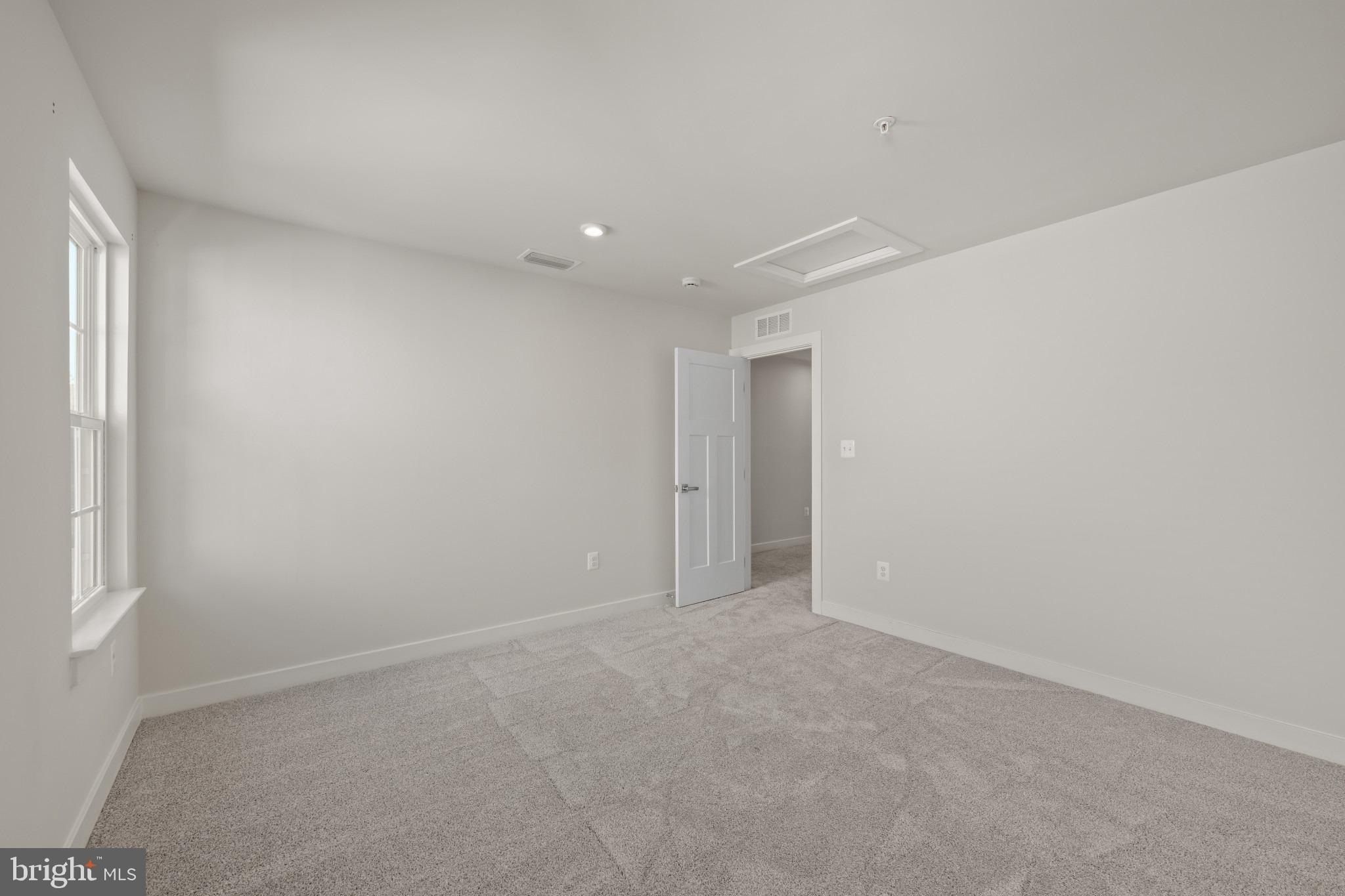 15609 Rockburn Way. Bowie, MD 20716