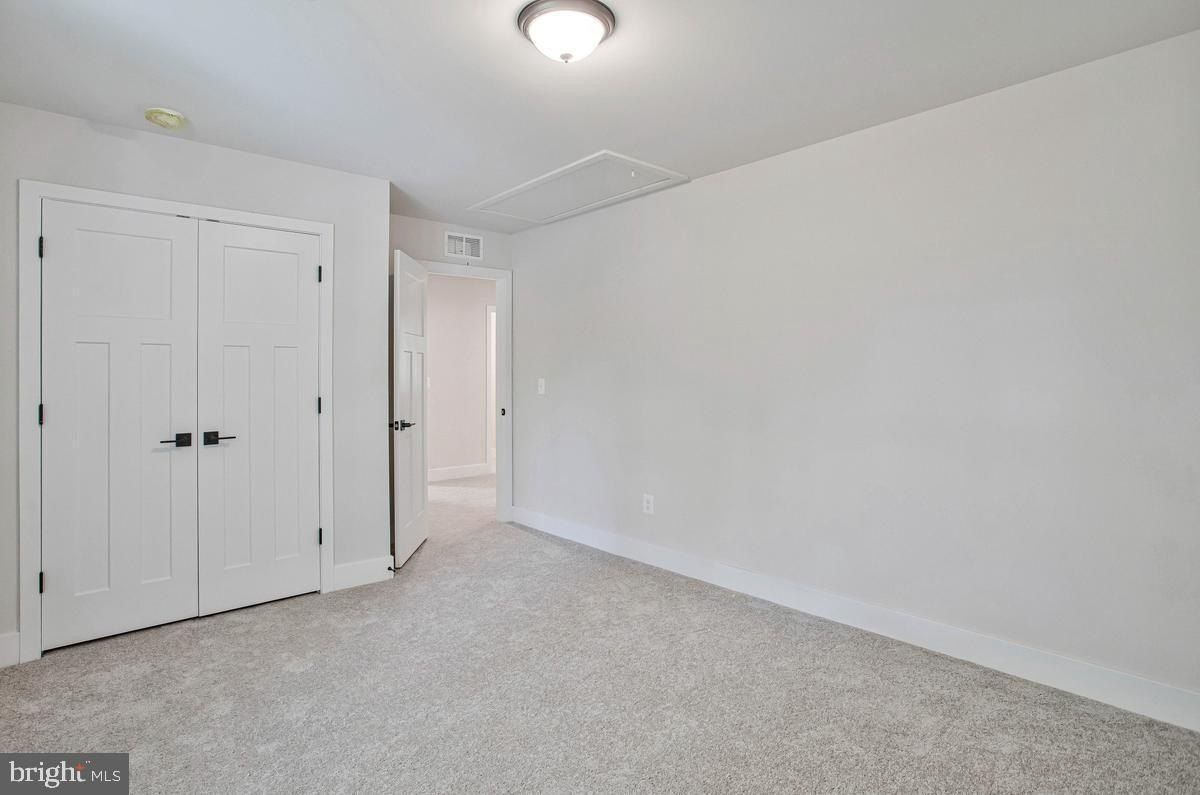 1316 Juniper St. Shady Side, MD 20764