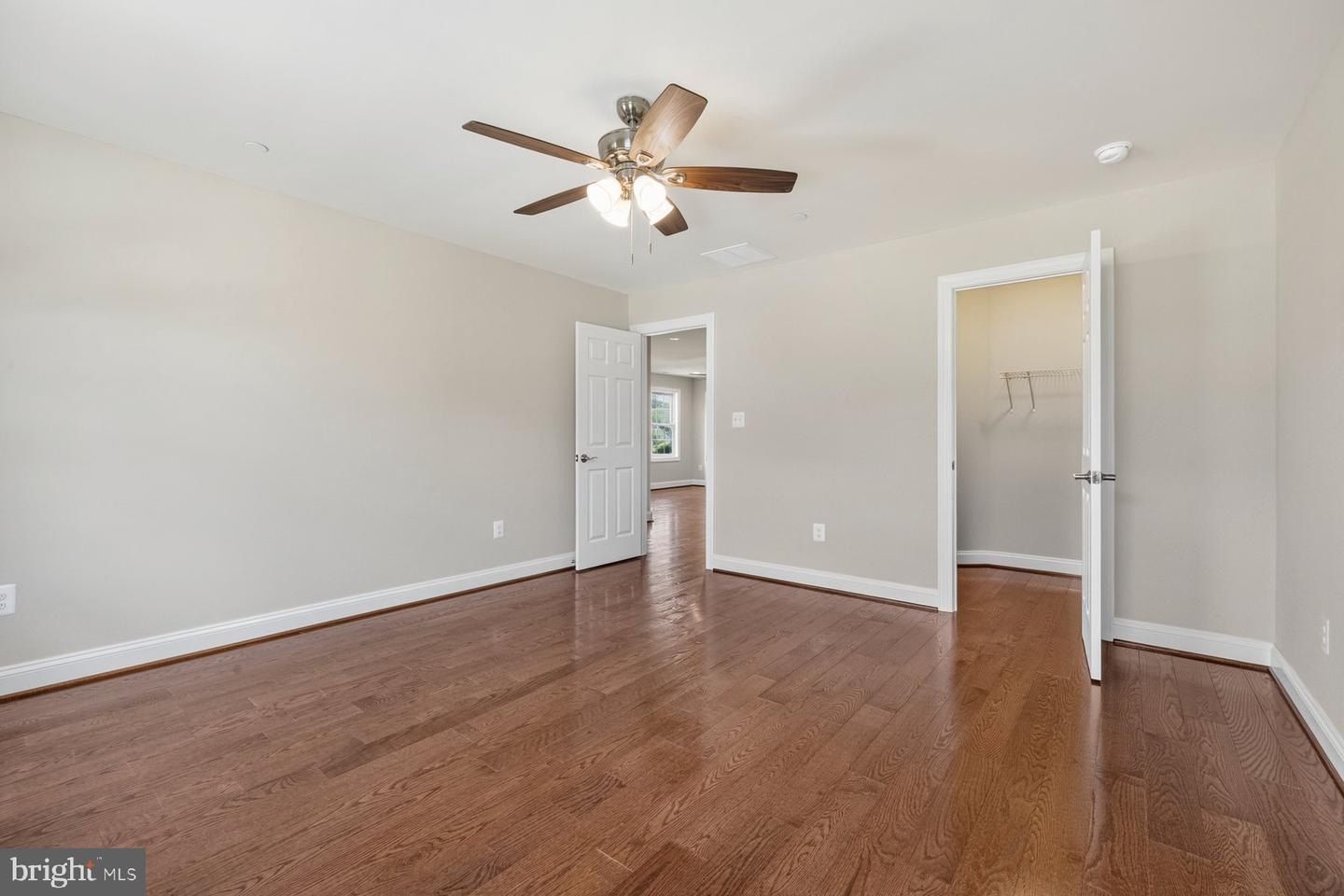 1715 Botanical Ct 8. Sykesville, MD 21784