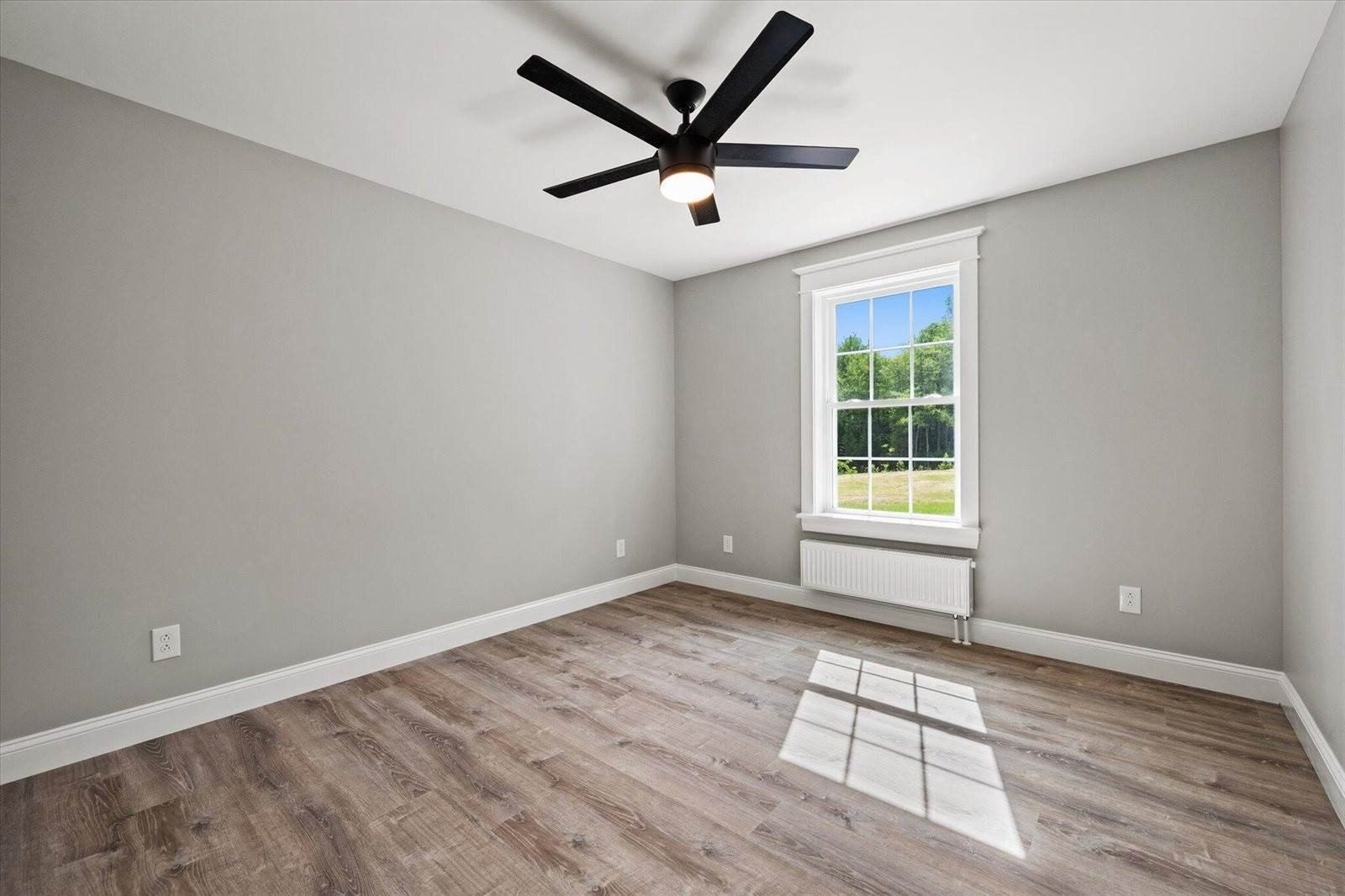 633 Streamside Avenue. Hermon, ME 04401