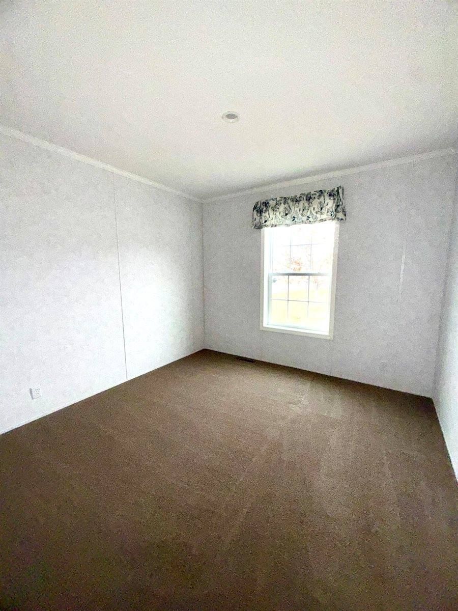 30 Main Road. Holden, ME 04429