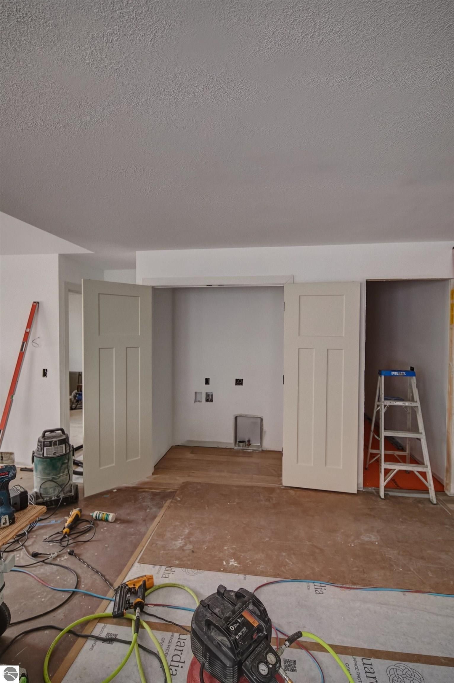 1706 Woodward Avenue. Traverse City, MI 49686
