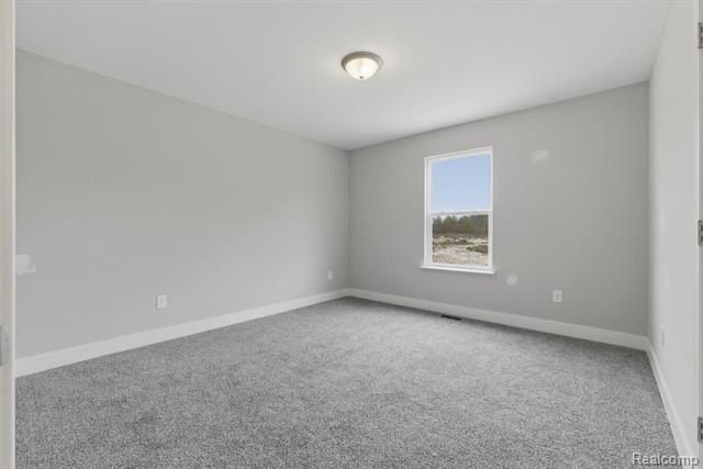 2279 Baltimore. Davison, MI 48423