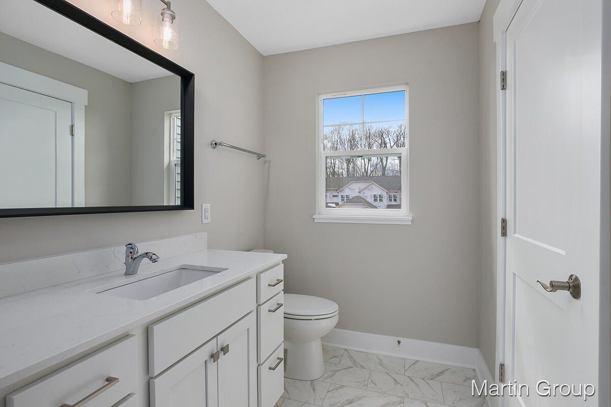 2242 Watertown Way Ne. Grand Rapids, MI 49505