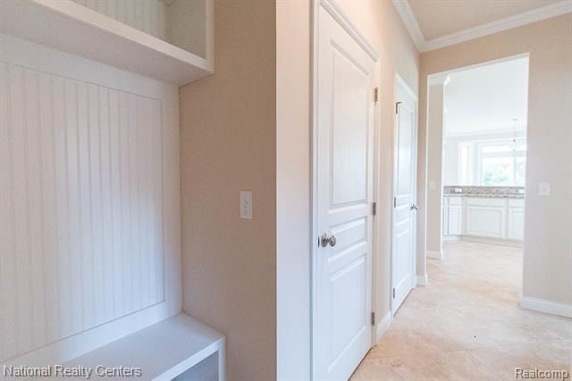 8285 Pleasant Court. Goodrich, MI 48438