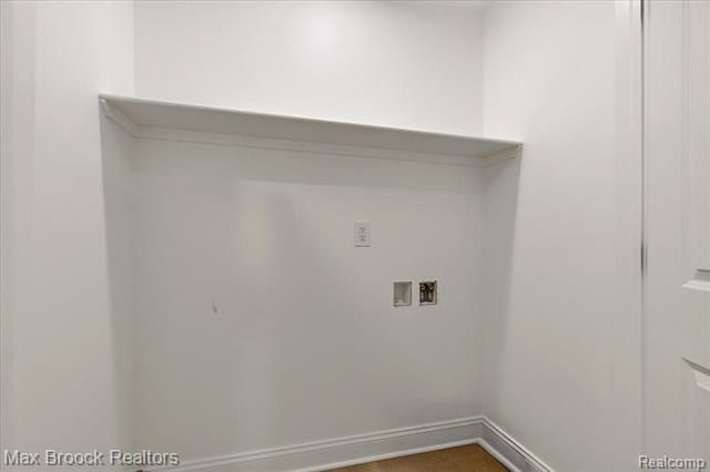 27828 Groveland Street. Madison Heights, MI 48071