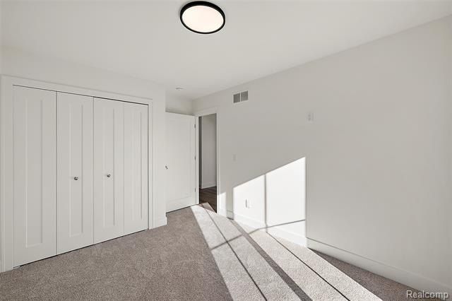 3121 Grayson Street. Ferndale, MI 48220