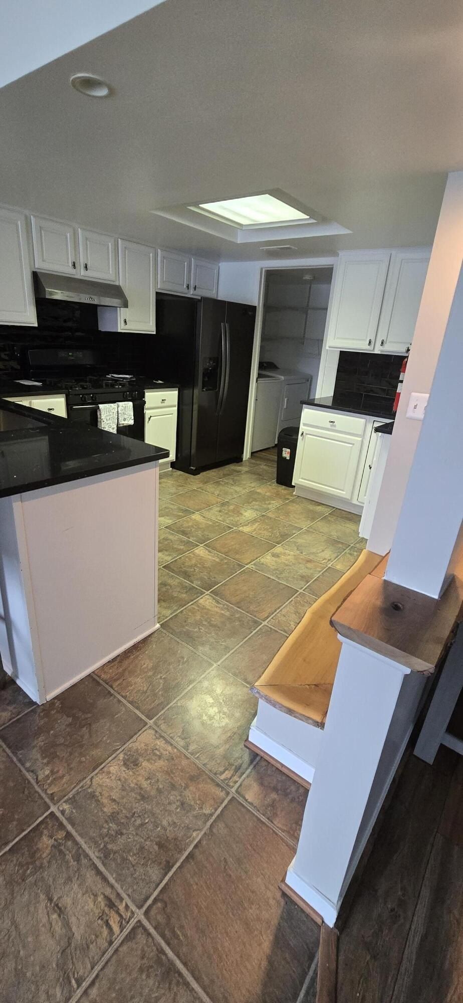 1731 Cliffs Landing. Ypsilanti, MI 48198