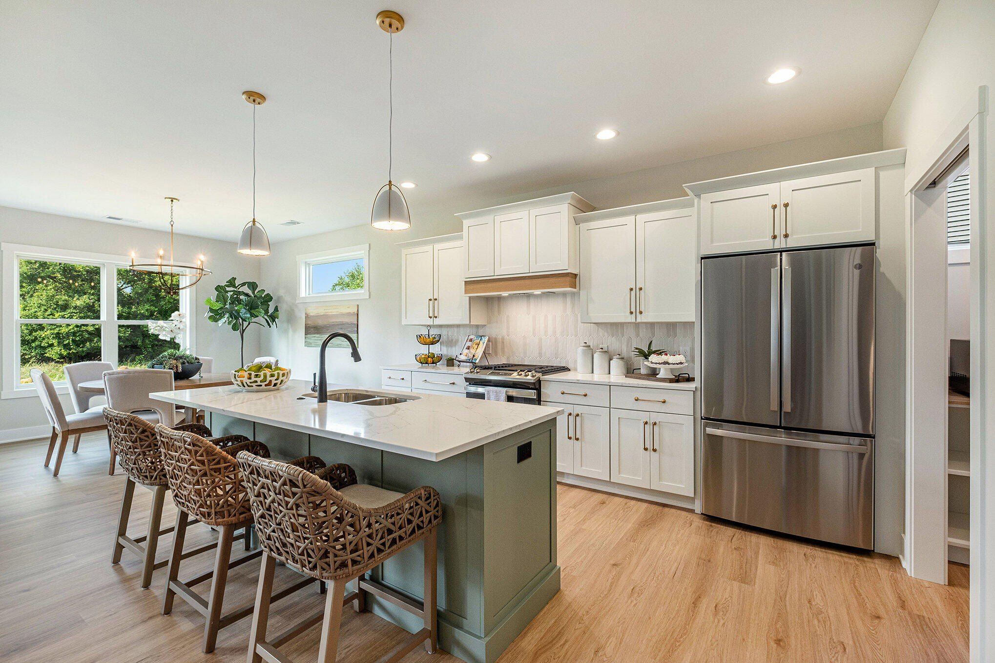 8465 Ravinewood Drive. Jenison, MI 49428