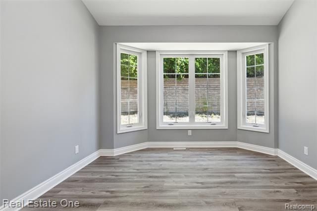 12280 Worthington. Grand Blanc, MI 48439
