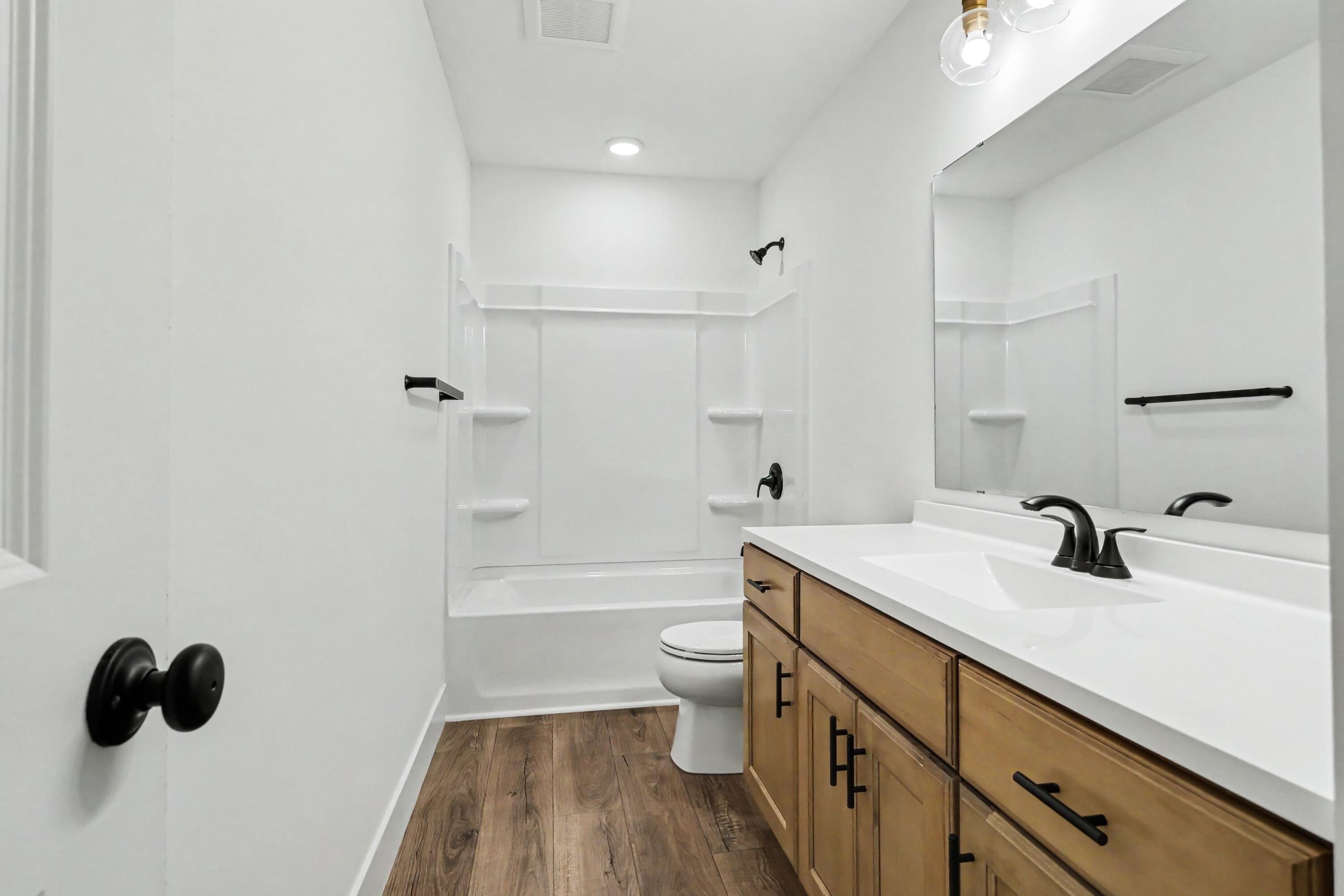 6237 Comiskey Road. Stevensville, MI 49127