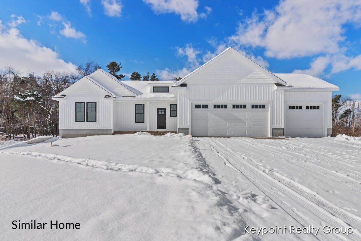 1282 Secluded Pines Drive. Sparta, MI 49345