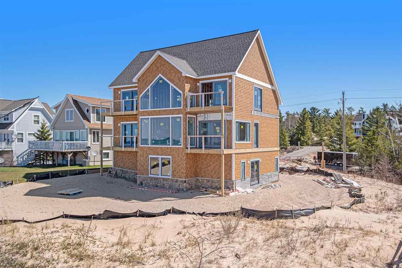 8503 Sturgeon Bay Drive. Harbor Springs, MI 49740