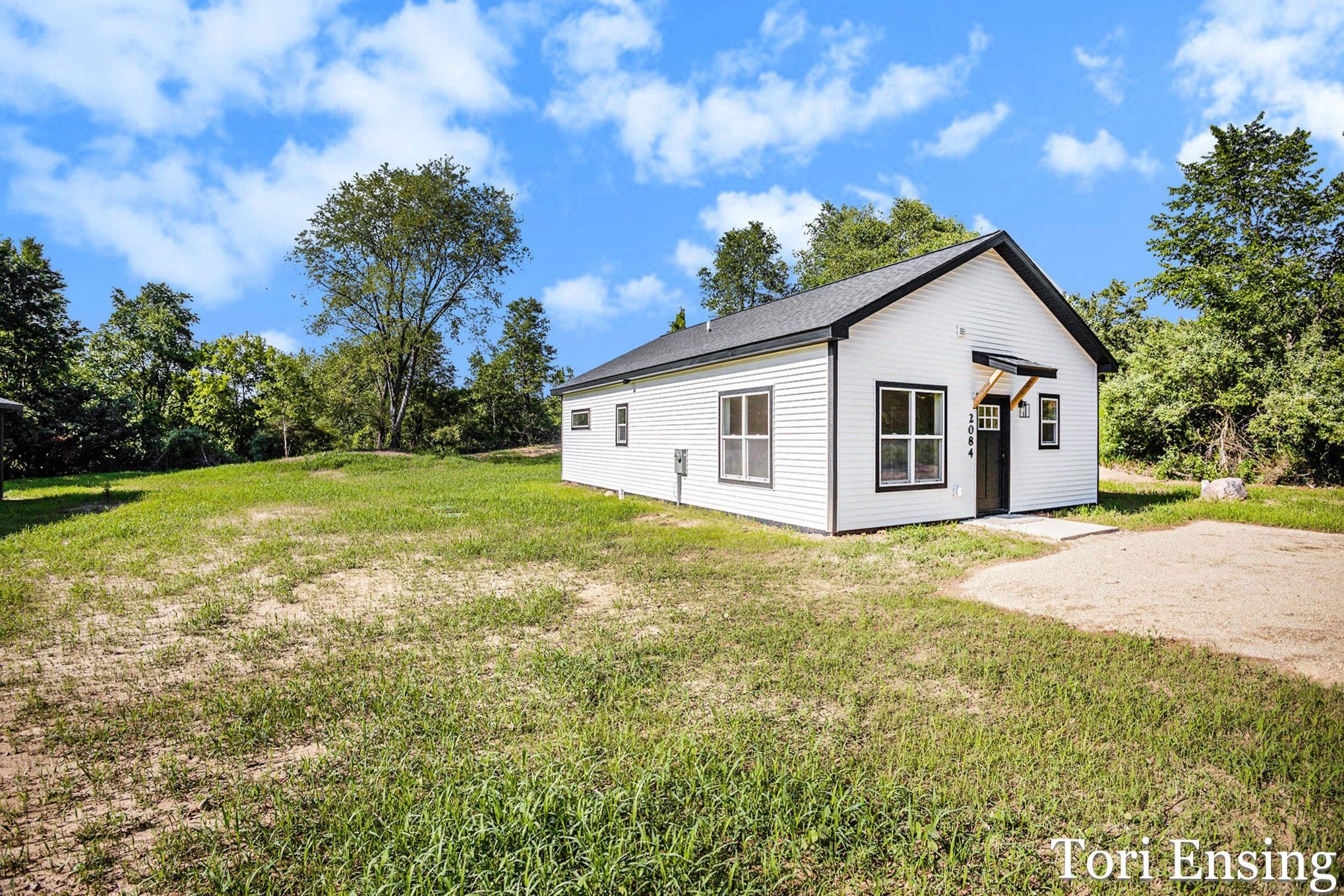 2084 W Fenwick Road. Fenwick, MI 48834