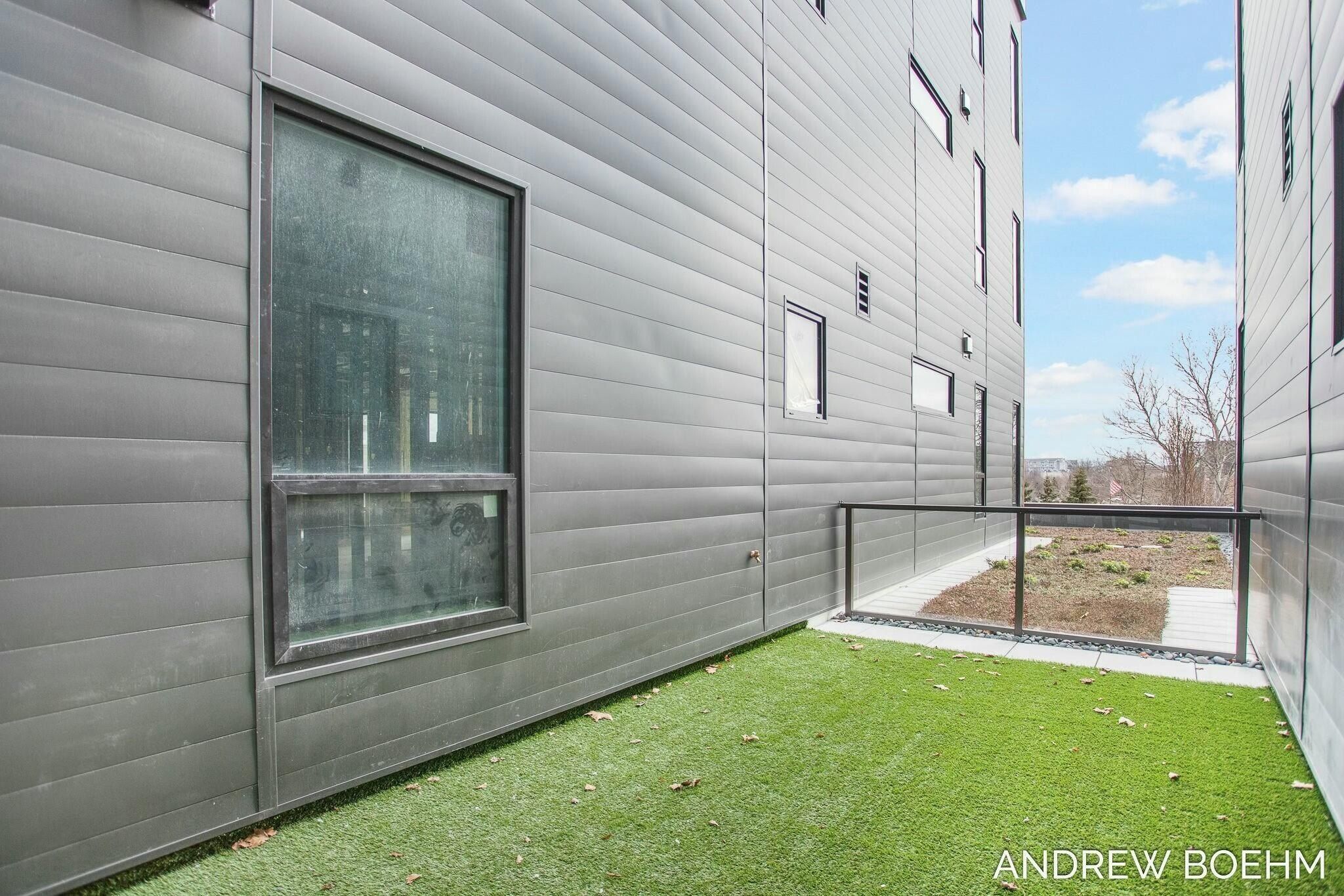 159 S River Avenue Unit 502. Holland, MI 49423