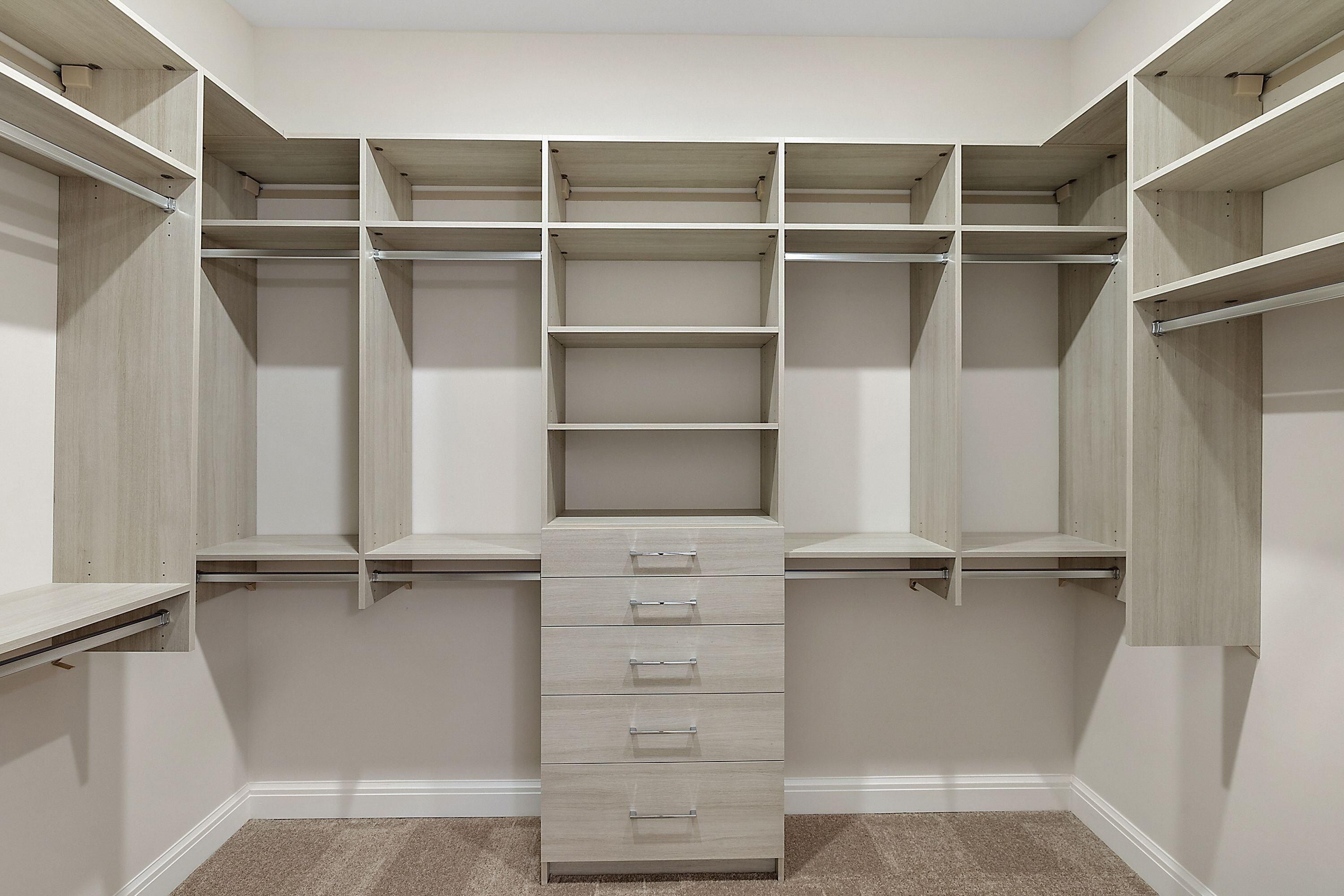 7479 Gramercy Circle. West Bloomfield, MI 48322