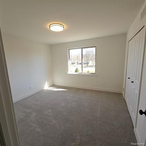 55786 Stewart Drive. Macomb, MI 48042