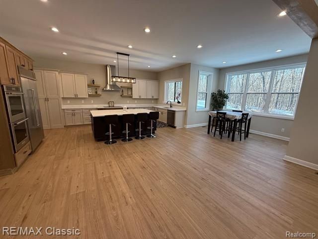 2323 Canterwood. Highland, MI 48357