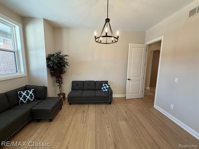2836 Pine Bluffs Ct. Highland, MI 48356