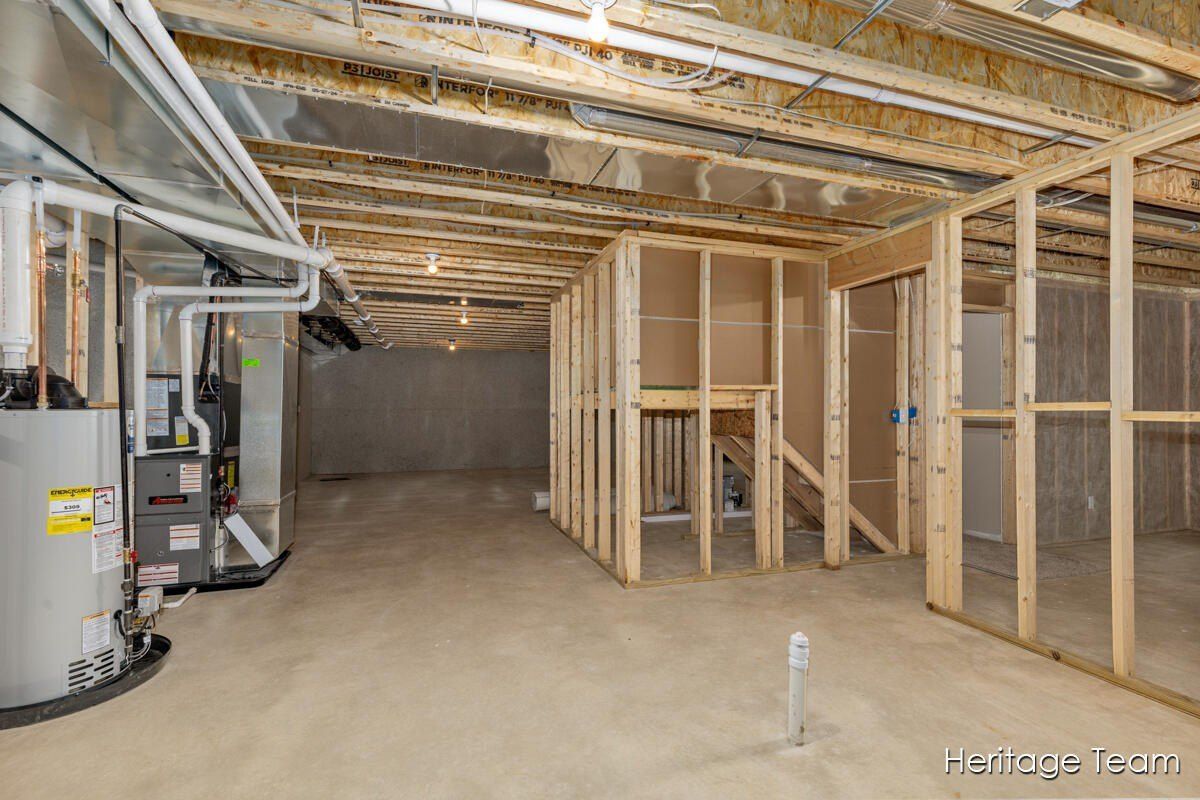 3446 S Riverwalk Drive Unit 58. Hamilton, MI 49419