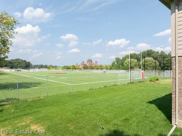 1685 E Wattles Road. Troy, MI 48085