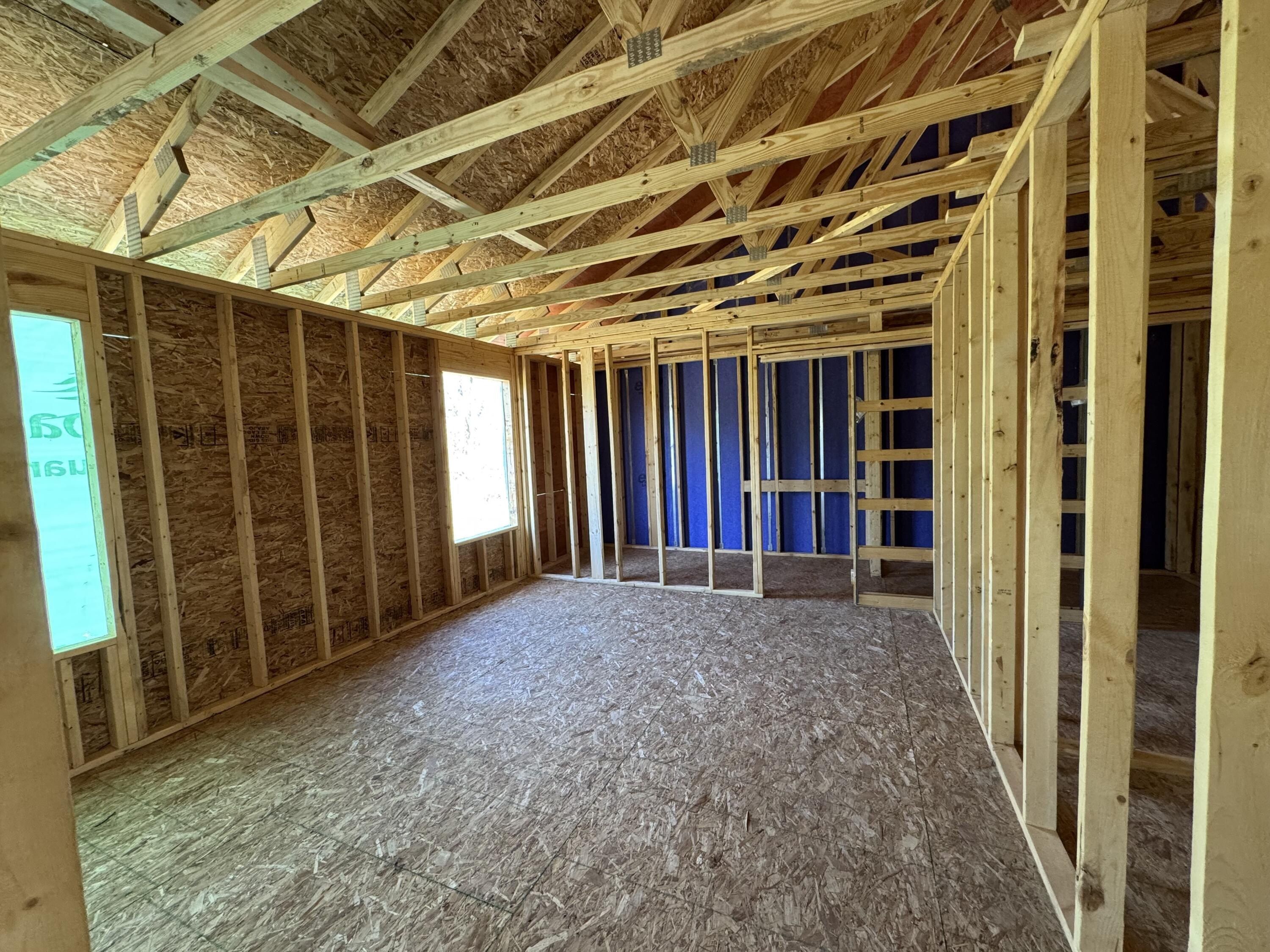 1533 N Village Circle. Kalamazoo, MI 49009